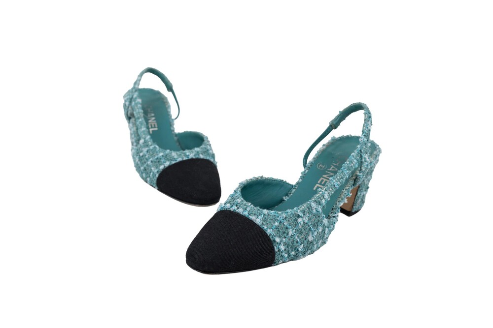 Chanel Blue White Black Cap-Toe Slingbacks Tweed Size 37.5